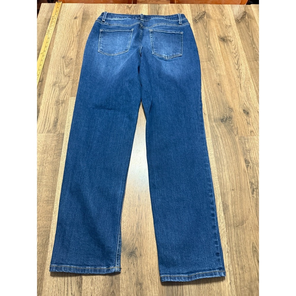 Time & Tru Jeans, Women's Size 12, Blue, Denim, Straight Leg, Medium Wash - Picture 2 of 11